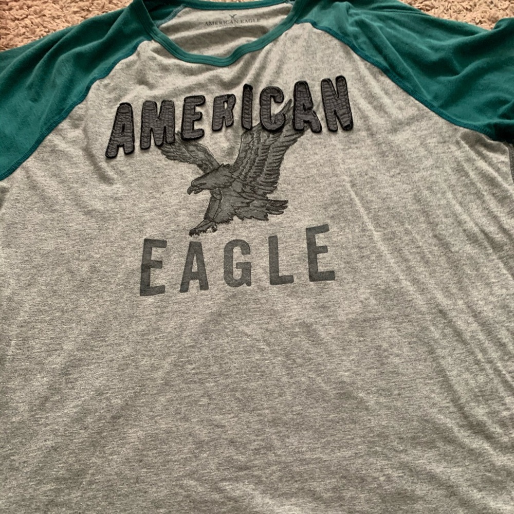 Men’s American Eagle T-shirt